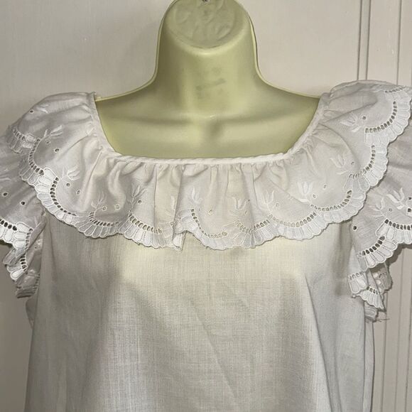 Vintage 60s/70s Judy Bond White Ruffled At Neck & Sleeves Eyelet Lace Blouse - Picture 2 of 8